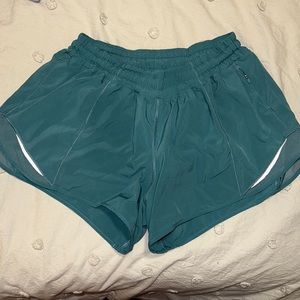 Lululemon Hotty Hot Shorts Low Rise 4”